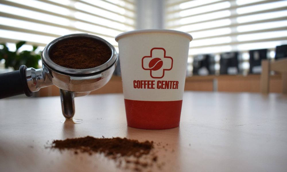 Cafeaua poate dicta starea de spirit. Insa ce se intampla cand aparatul de cafea iti face probleme?